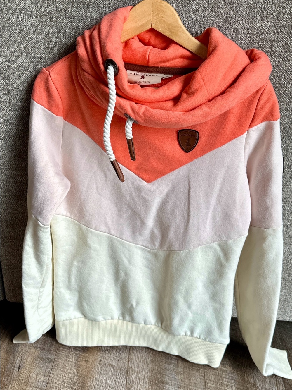 Wanakome Hoodie Women Medium Colorblock Coral Pink Cream Pullover Sweatshirt